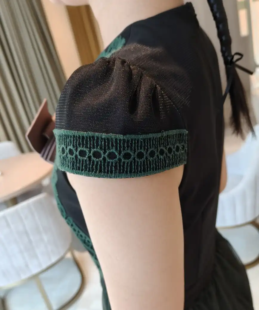 着用モデル：H162cm 7cmH靴 着用サイズ：S