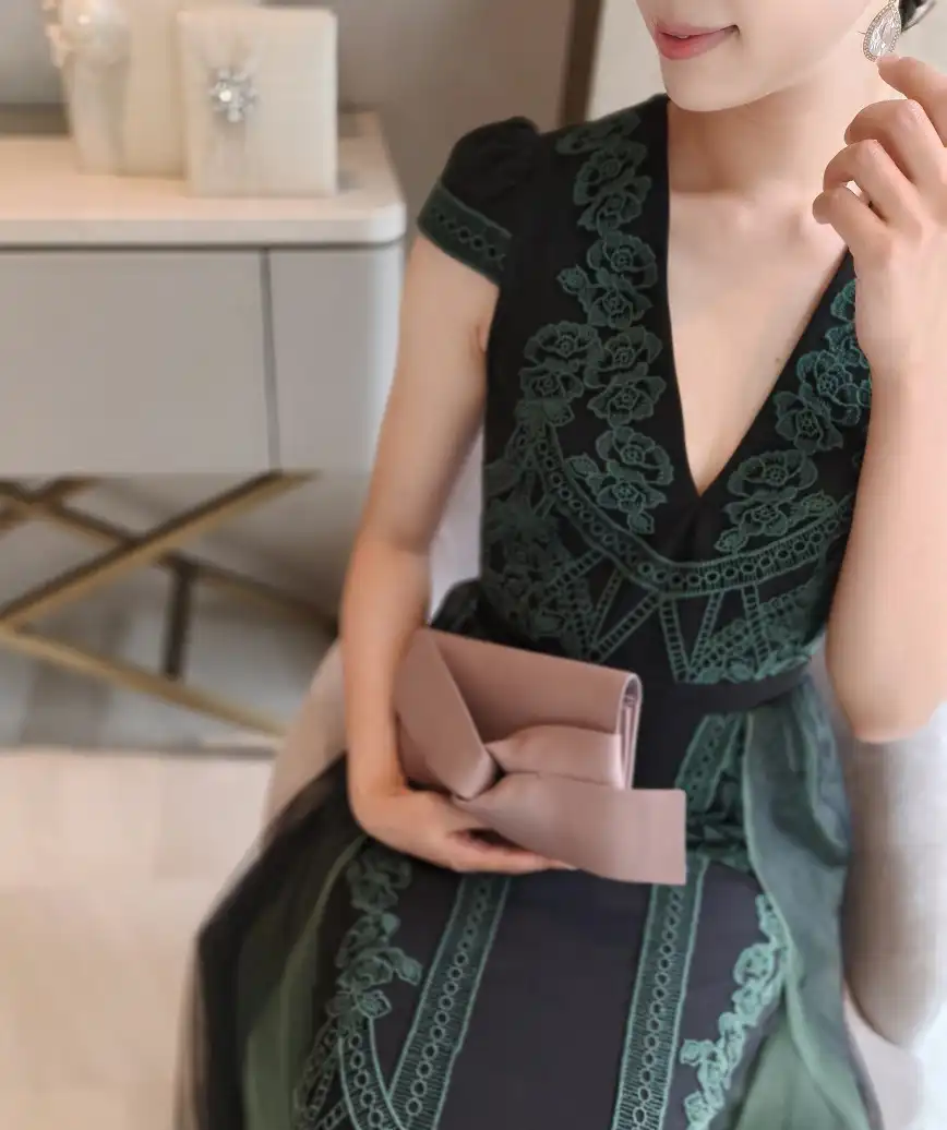 着用モデル：H162cm 7cmH靴 着用サイズ：S