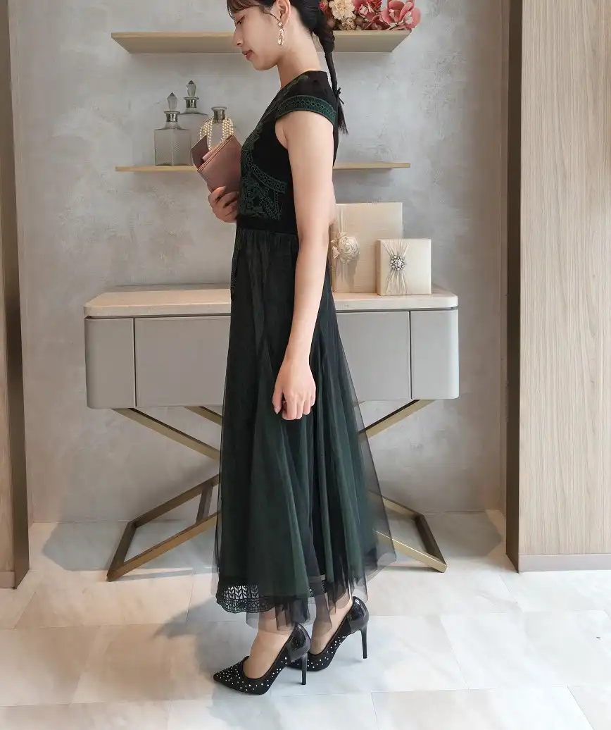 着用モデル：H162cm 7cmH靴 着用サイズ：S