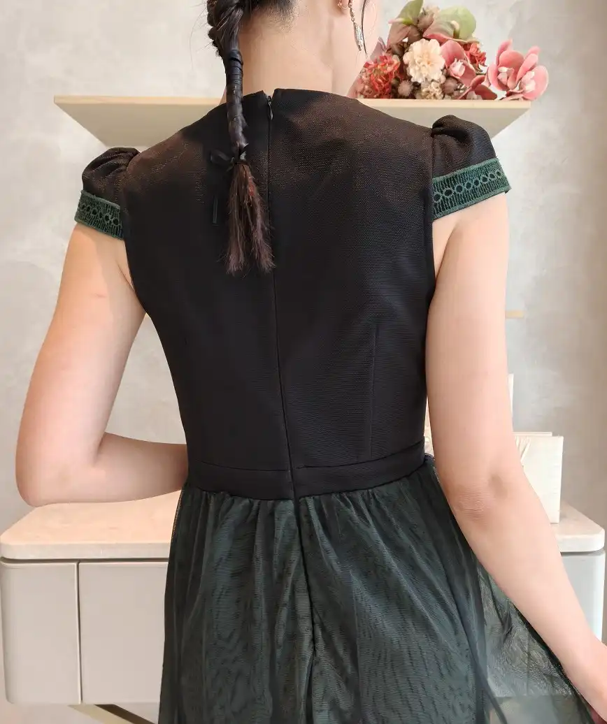 着用モデル：H162cm 7cmH靴 着用サイズ：S