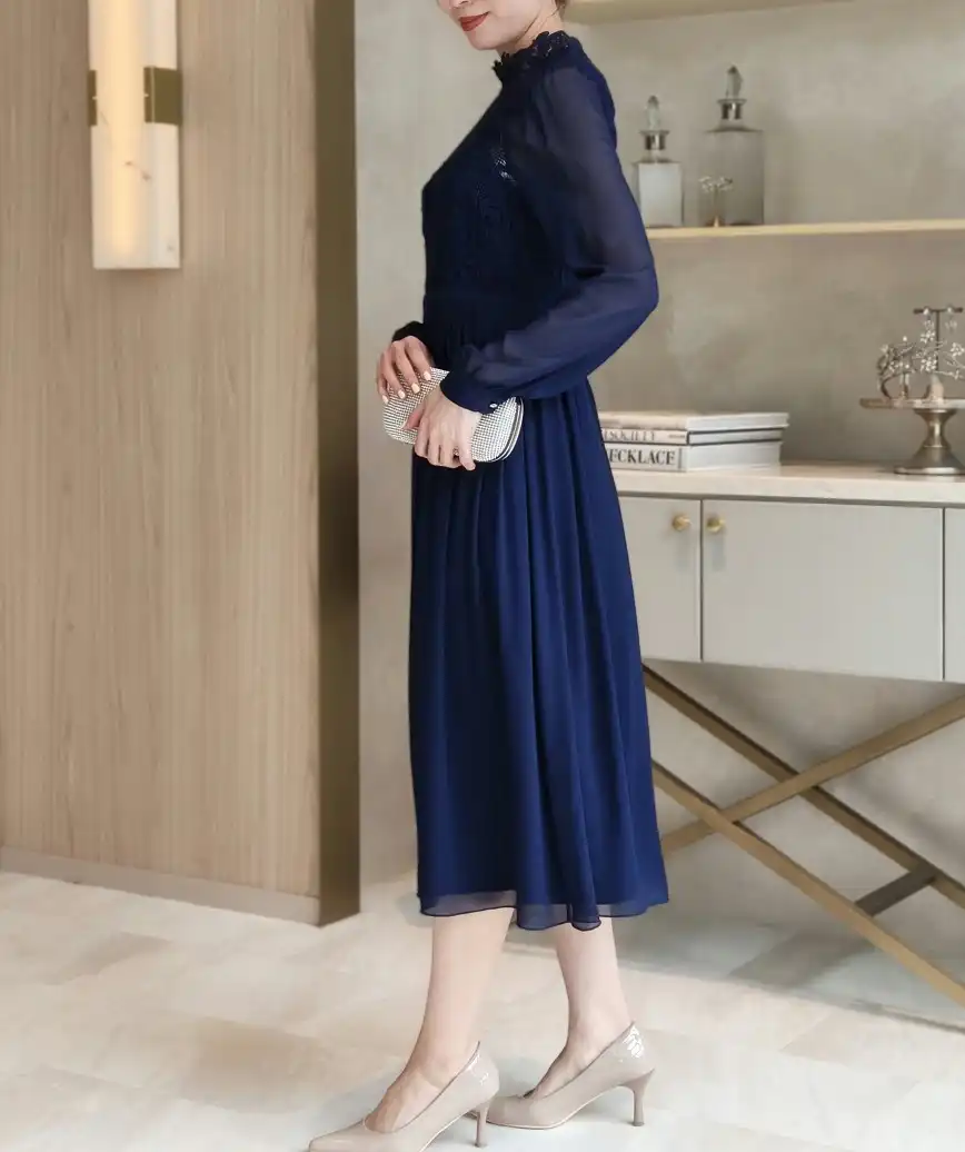 着用モデル：H164cm／着用サイズ：M／ヒール：7cm