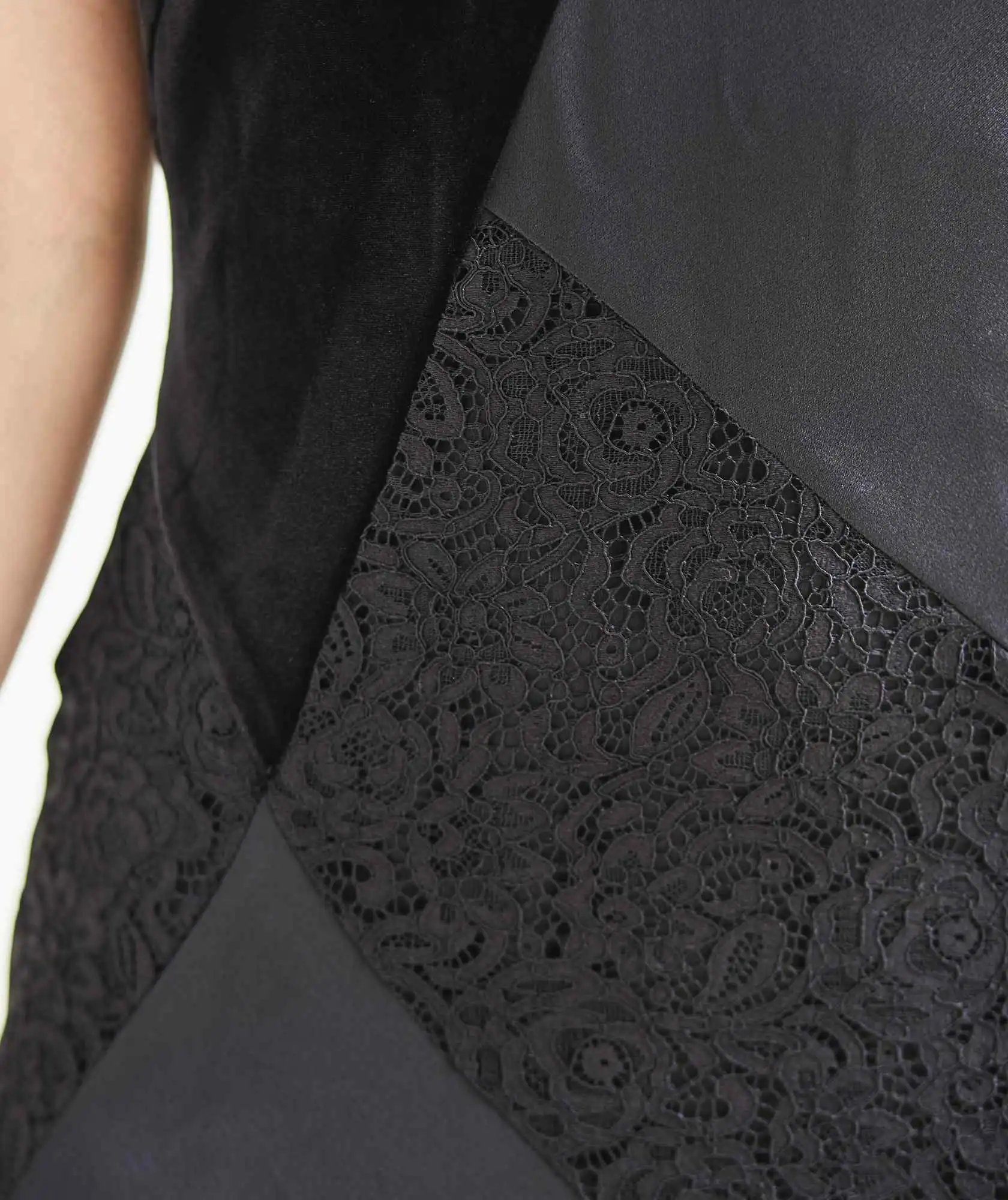 着用モデル：168cm