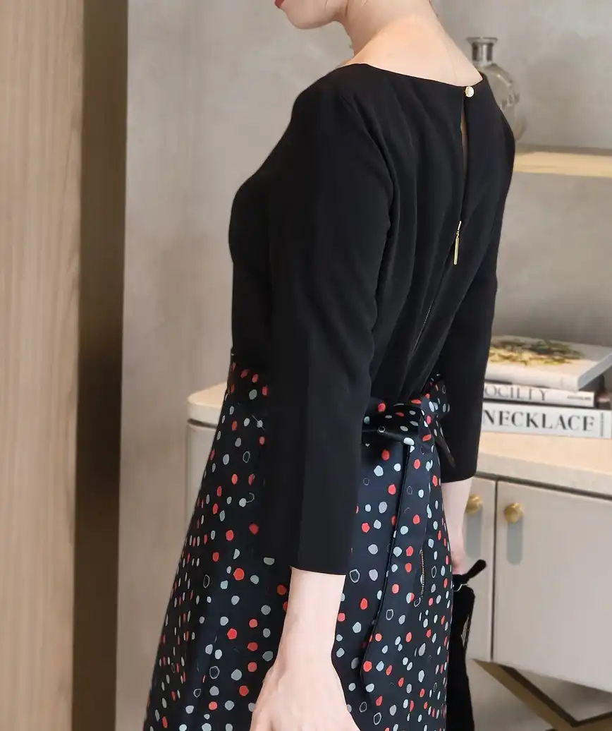 着用モデル：H164cm／着用サイズ：M／ヒール：7cm