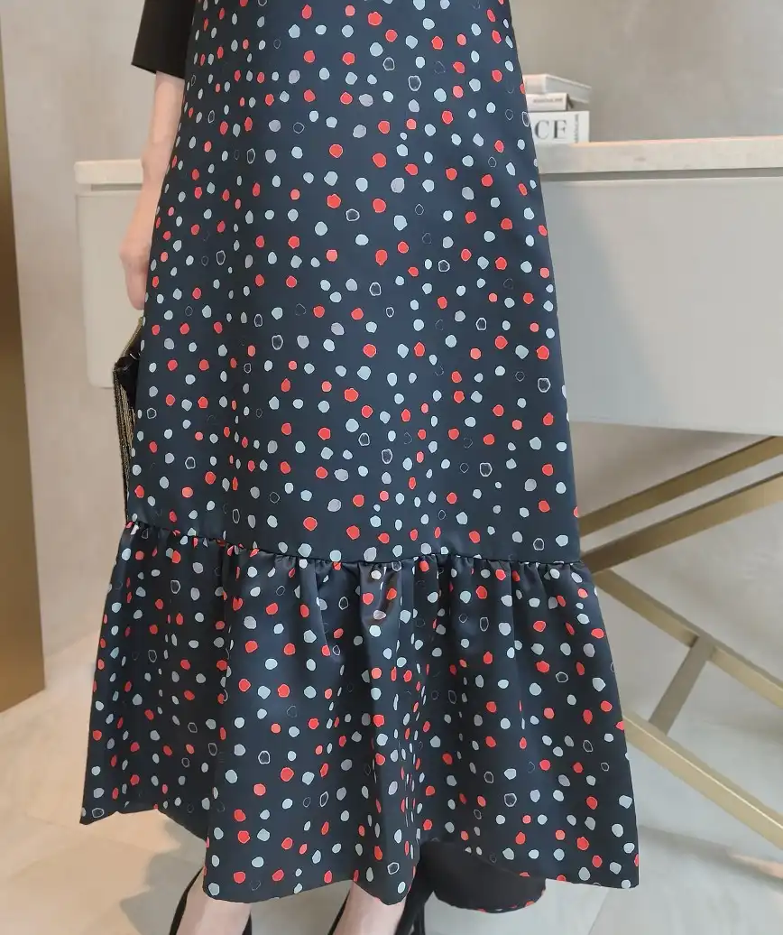 着用モデル：H164cm／着用サイズ：M／ヒール：7cm