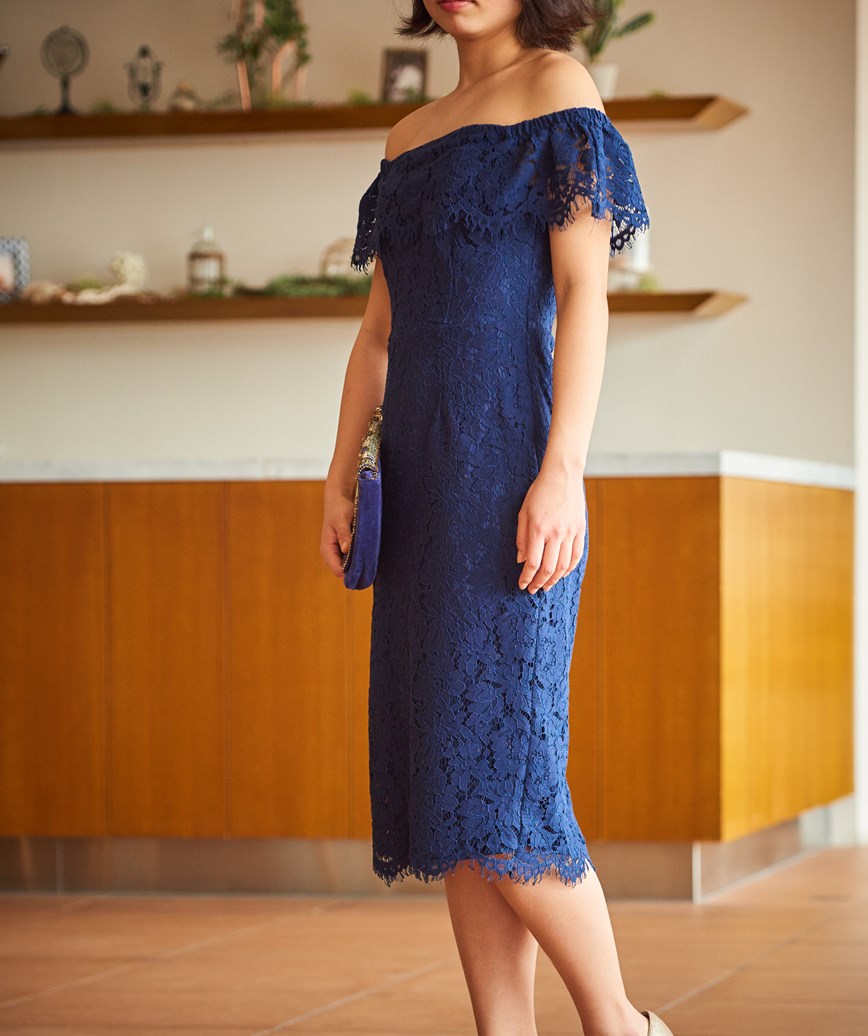 オフショルダーレースタイトミディアムドレス ネイビー M L