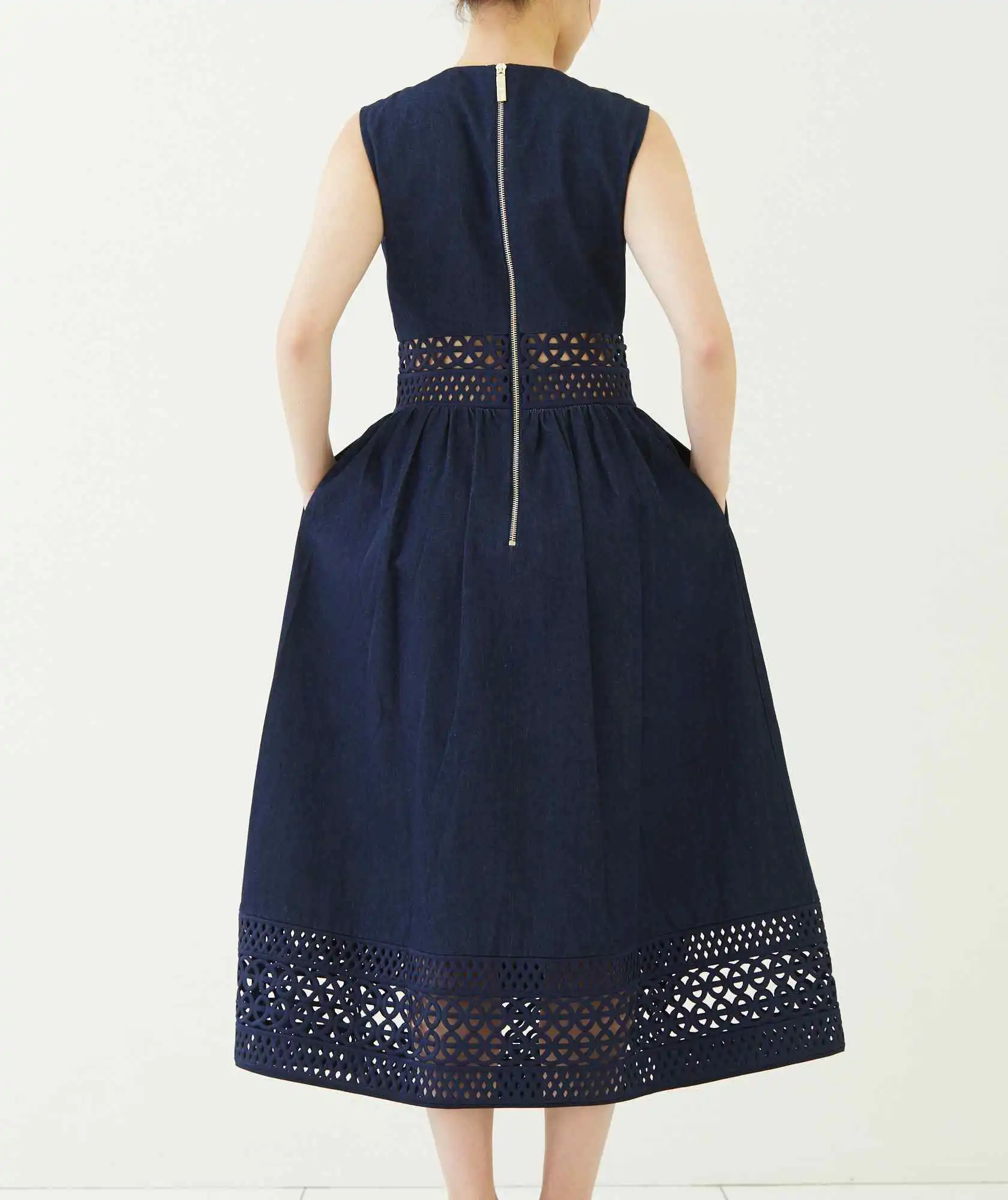 着用モデル：H160cm