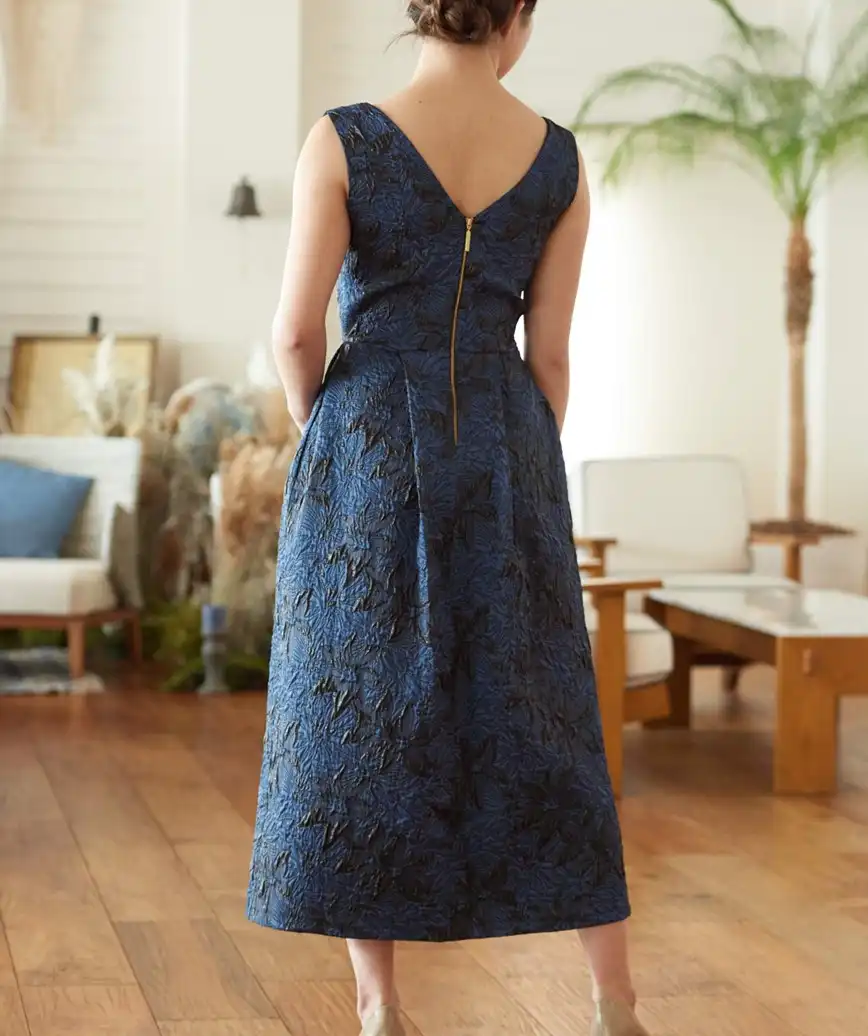 着用モデル：H162cm