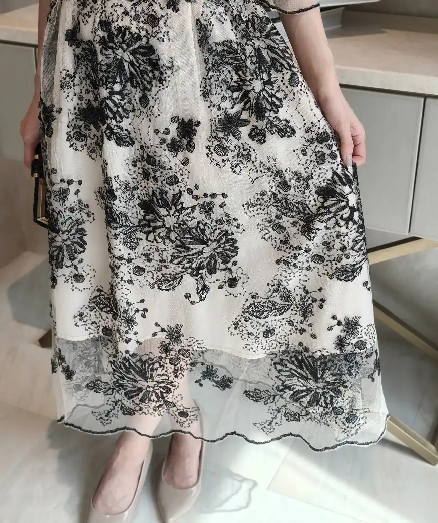 着用モデル：H164cm／着用サイズ：L／ヒール：7cm