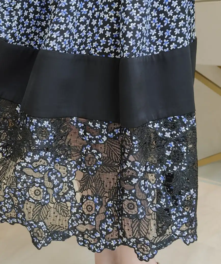着用モデル：H160cm／着用サイズ：XS／ヒール：7cm