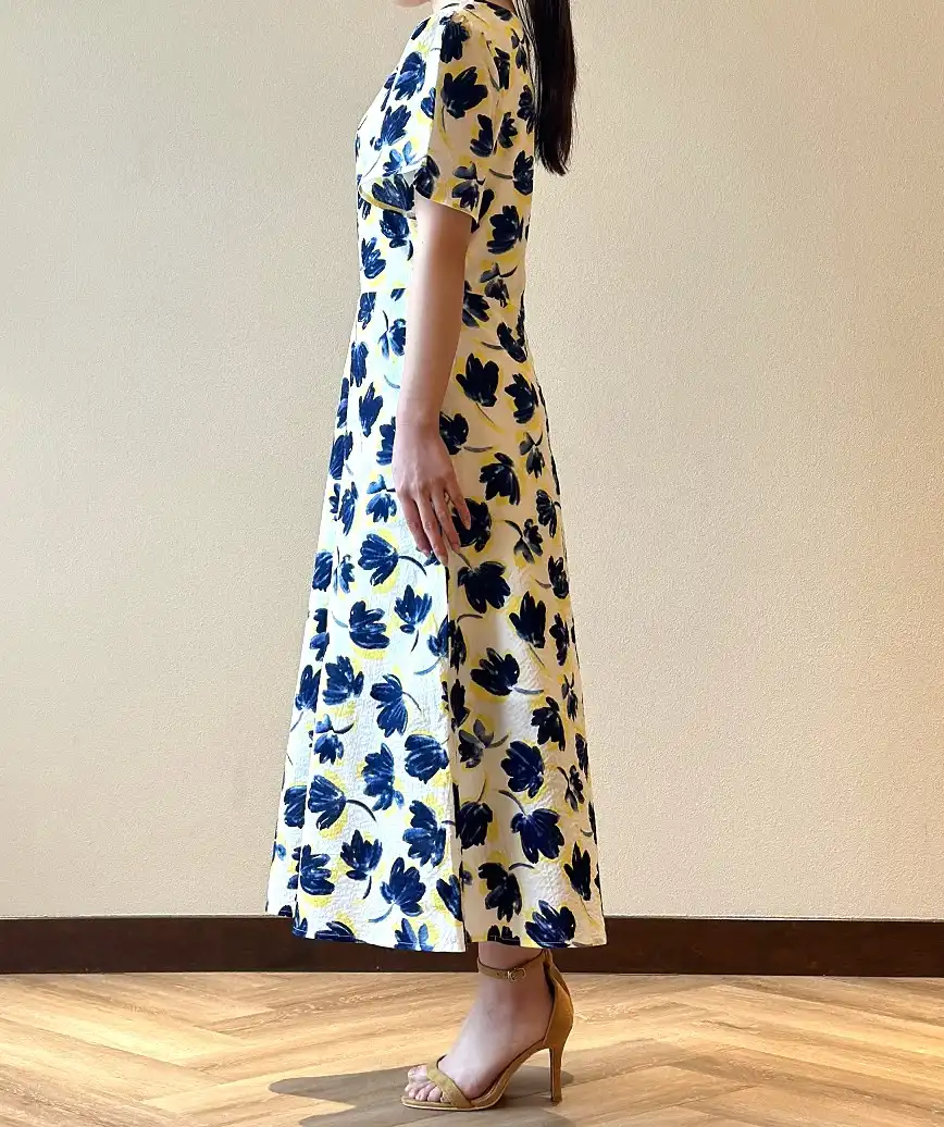 着用モデル：H152cm／体重：47kg／着用サイズS-Mサイズ