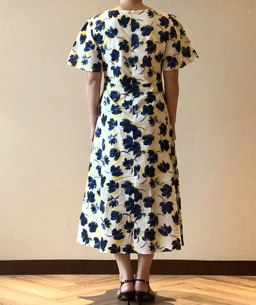 着用モデル：H165cm／体重：63kg／着用サイズM-Lサイズ