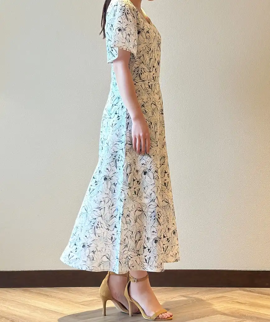 着用モデル：H152cm／体重：47kg／着用サイズS-Mサイズ