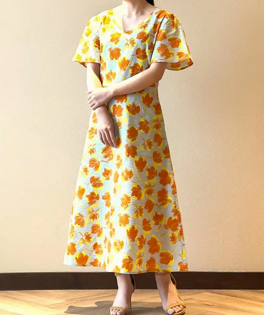 着用モデル：H152cm／体重：47kg／着用サイズS-Mサイズ