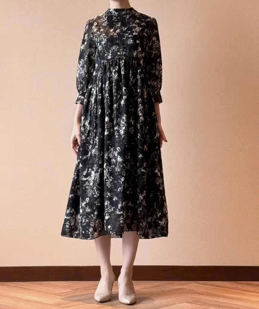 着用モデル：H164cm／着用サイズ：M／ヒール：7cm