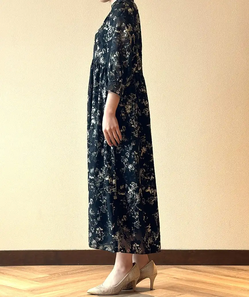 着用モデル：H152cm／着用サイズ：M／ヒール：7cm