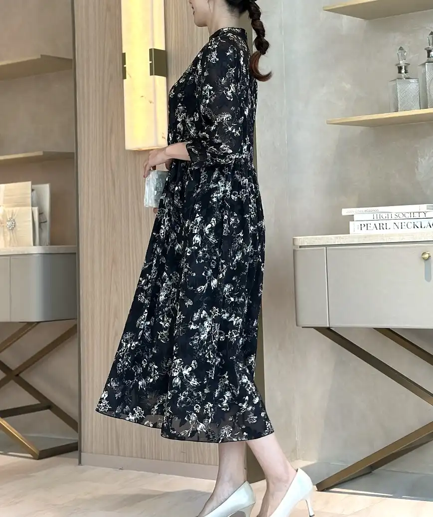 着用モデル：H164cm／着用サイズ：S／ヒール：7cm