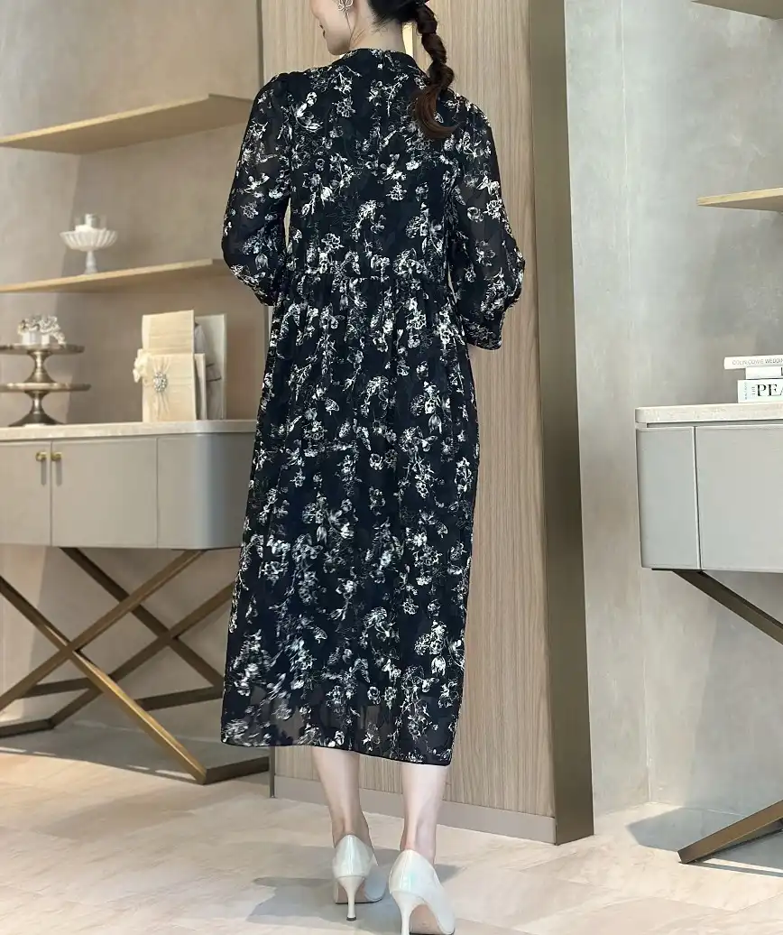 着用モデル：H164cm／着用サイズ：S／ヒール：7cm