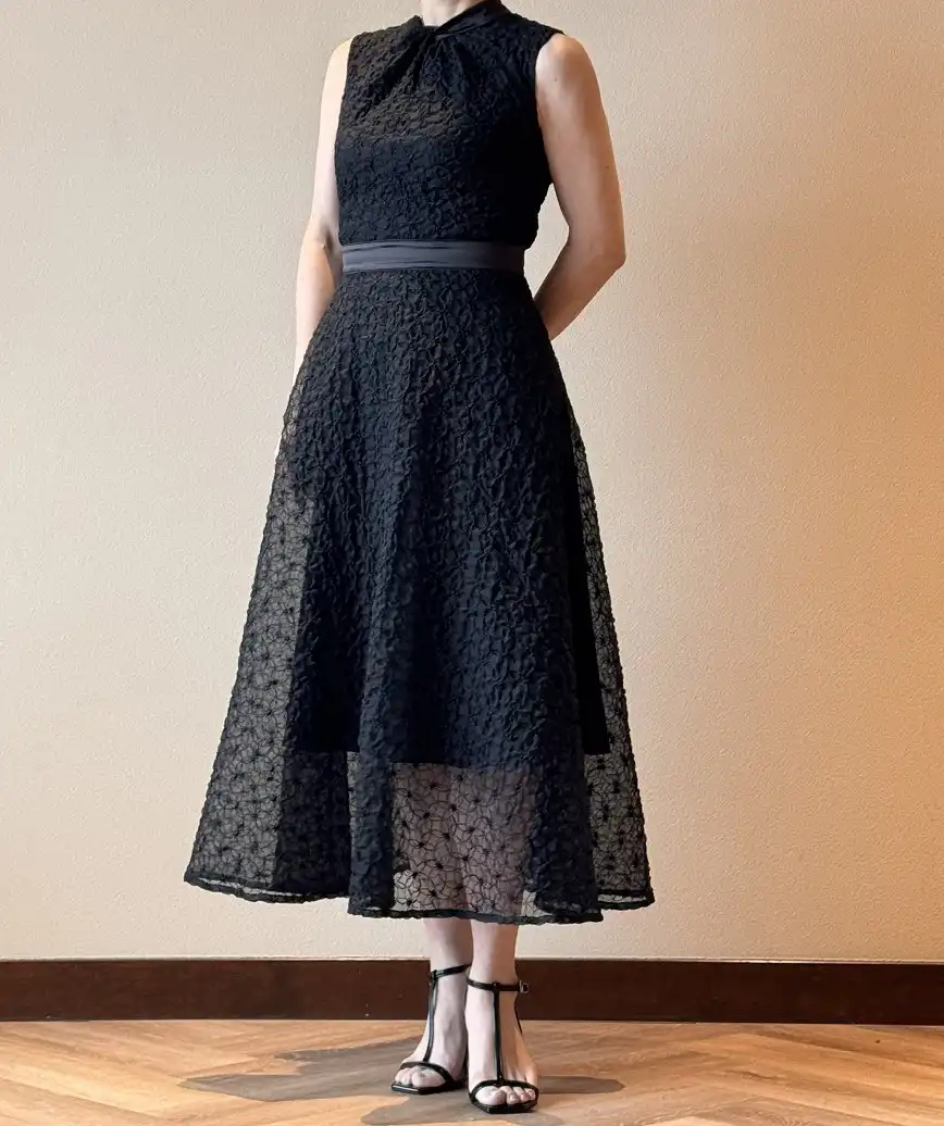 着用モデル：H157cm／着用サイズ：S／ヒール：10cm