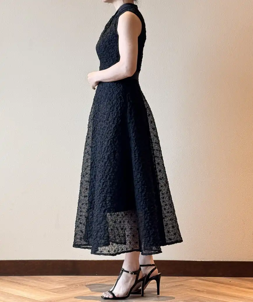 着用モデル：H157cm／着用サイズ：S／ヒール：10cm