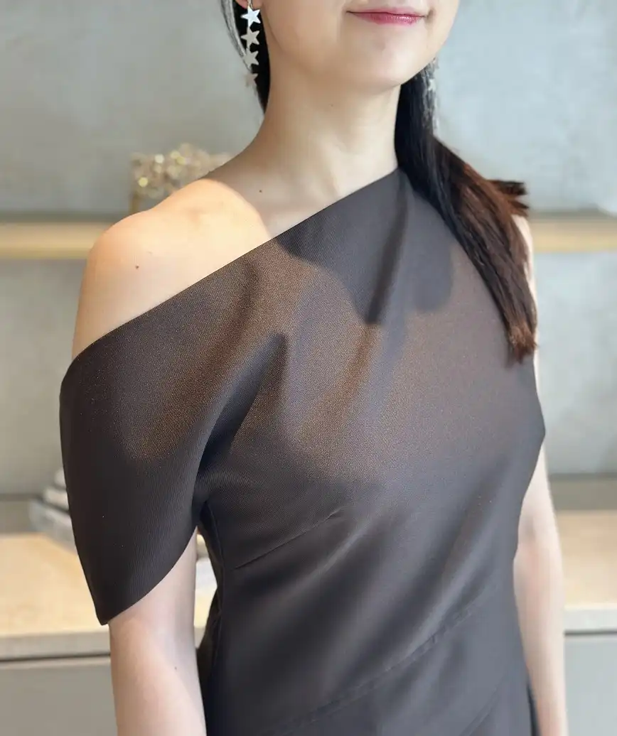 着用モデル：H154cm 7cmH靴 着用サイズ：S