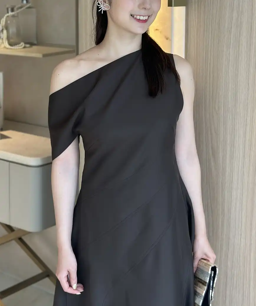 着用モデル：H154cm 7cmH靴 着用サイズ：S