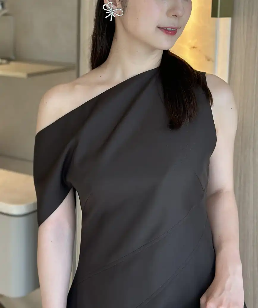 着用モデル：H154cm 7cmH靴 着用サイズ：S