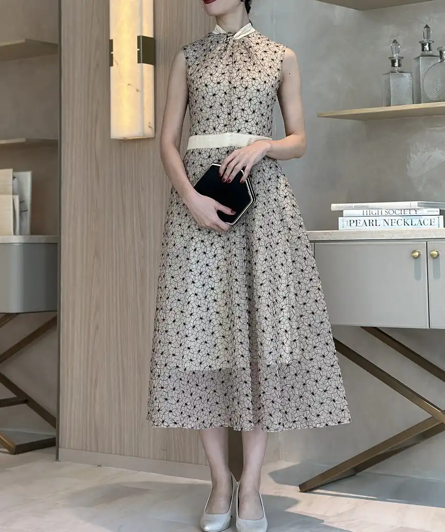 着用モデル：H164cm／着用サイズ：S／ヒール：7cm