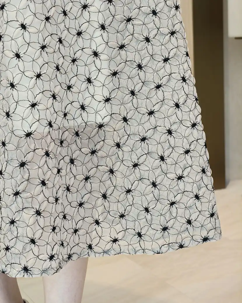 着用モデル：H164cm／着用サイズ：S／ヒール：7cm