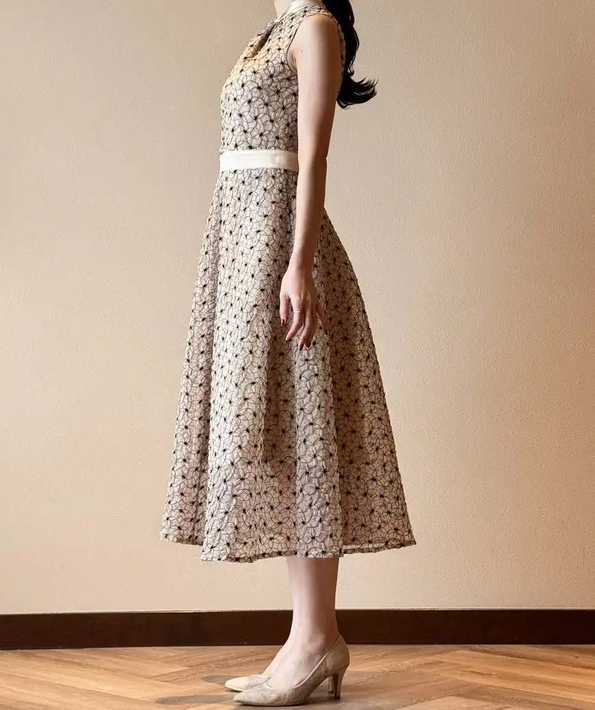 着用モデル：H164cm／着用サイズ：S／ヒール：7cm