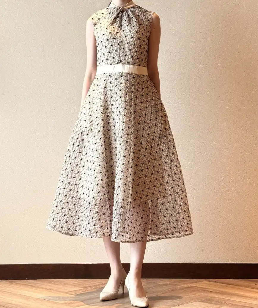 着用モデル：H164cm／着用サイズ：M／ヒール：7cm