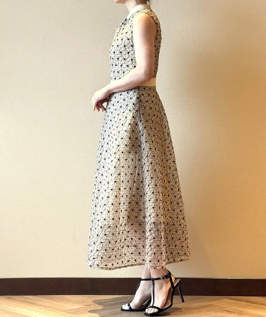 着用モデル：H157cm／着用サイズ：M／ヒール：10cm