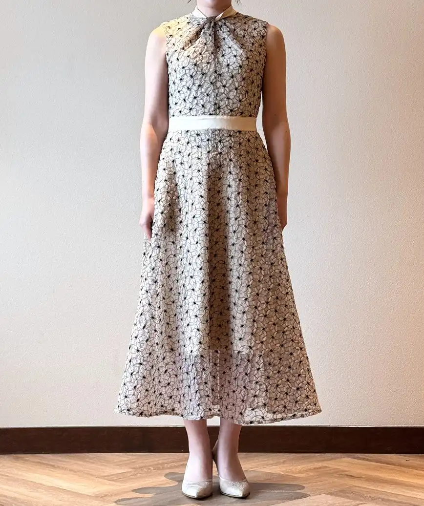 着用モデル：H152cm／着用サイズ：S／ヒール：7cm