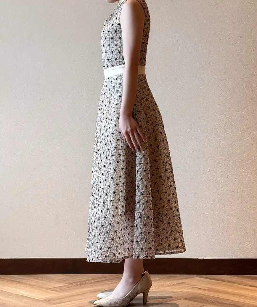 着用モデル：H152cm／着用サイズ：S／ヒール：7cm