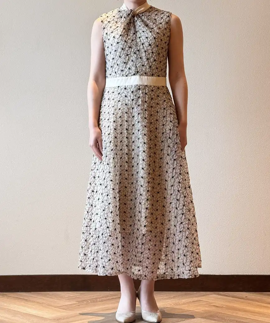 着用モデル：H152cm／着用サイズ：M／ヒール：7cm