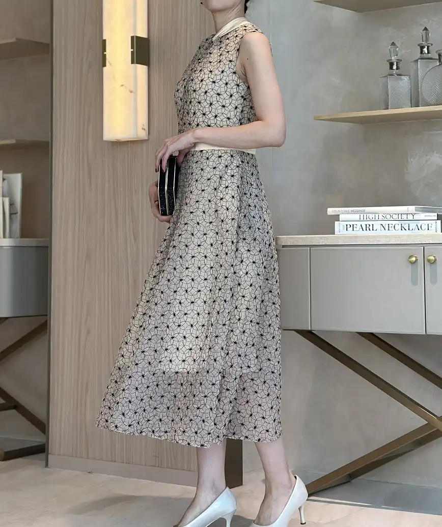 着用モデル：H164cm／着用サイズ：S／ヒール：7cm