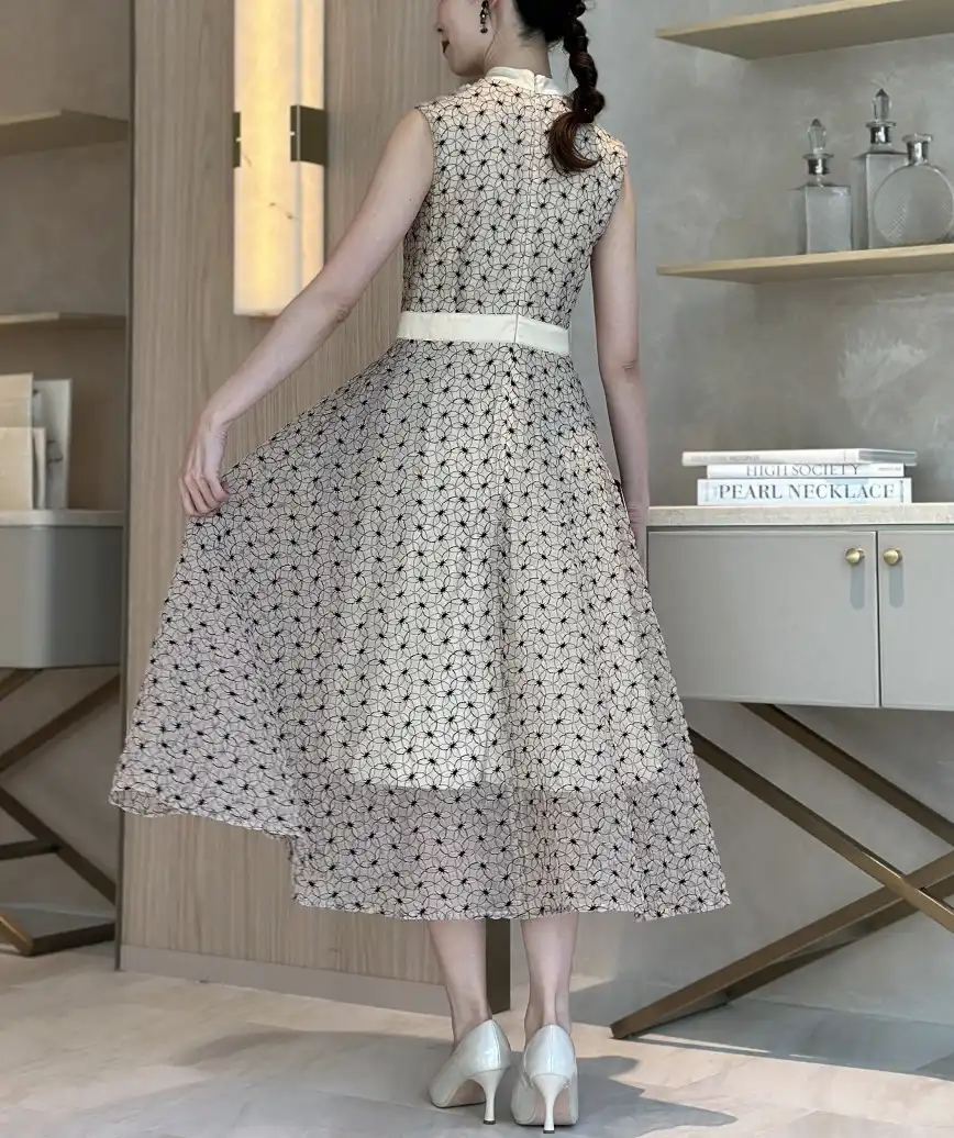 着用モデル：H164cm／着用サイズ：S／ヒール：7cm