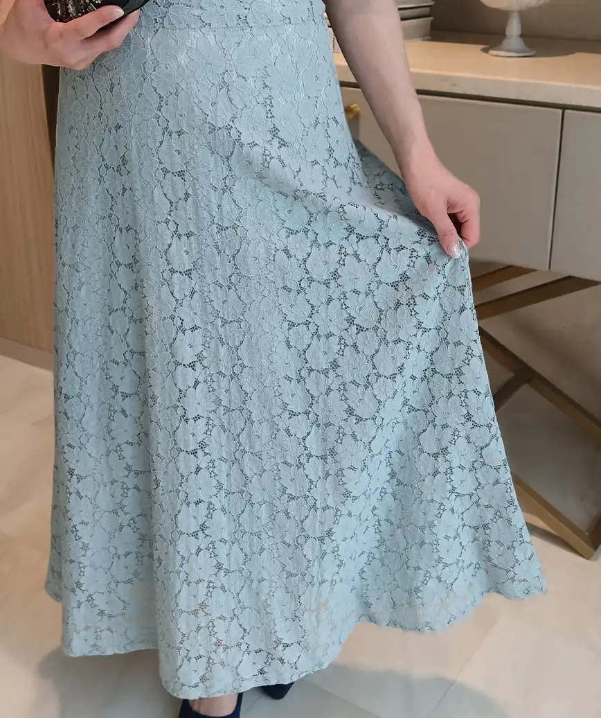 着用モデル：H160cm／着用サイズ：M／ヒール：7cm