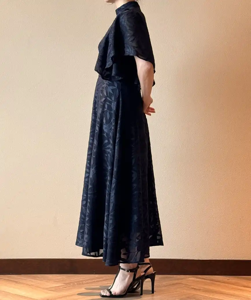 着用モデル：H157cm／着用サイズ：M／ヒール：10cm