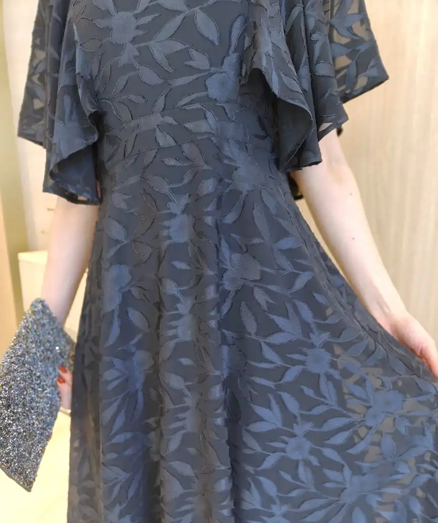 着用モデル：H164cm／着用サイズ：M