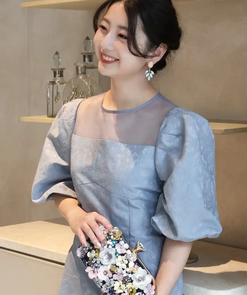 着用モデル：H157cm／着用サイズ：M／ヒール7cm