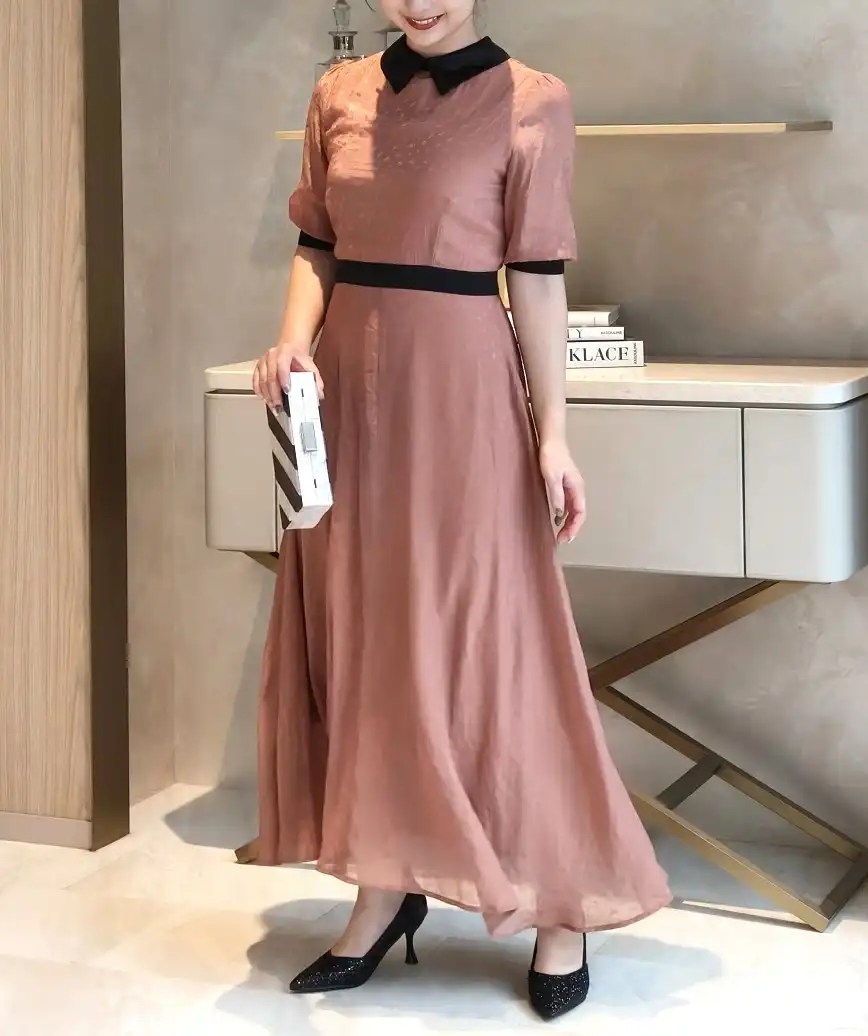 着用モデル：H157cm／着用サイズ：M／ヒール：7cm