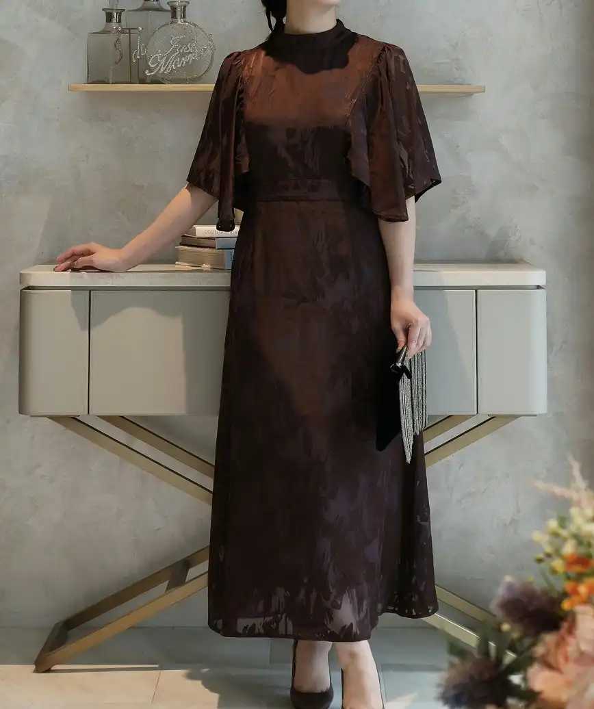 着用モデル：H157cm／着用サイズ：M／ヒール：9cm
