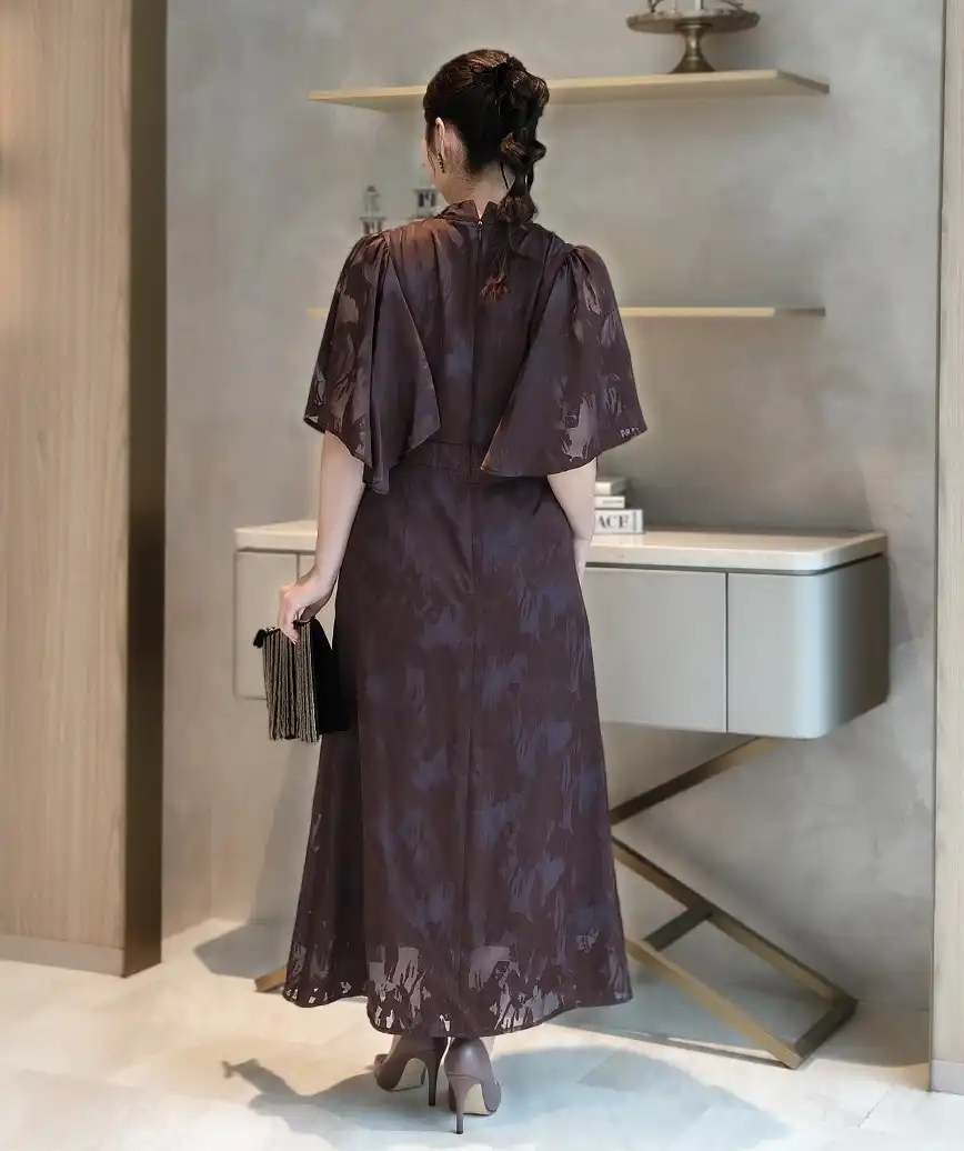 着用モデル：H157cm／着用サイズ：M／ヒール：9cm