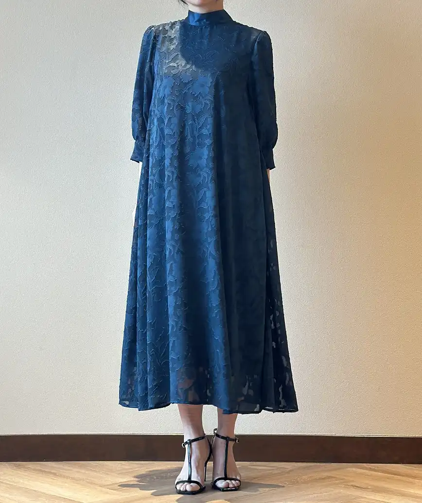 着用モデル：H157cm／着用サイズ：F／ヒール：10cm