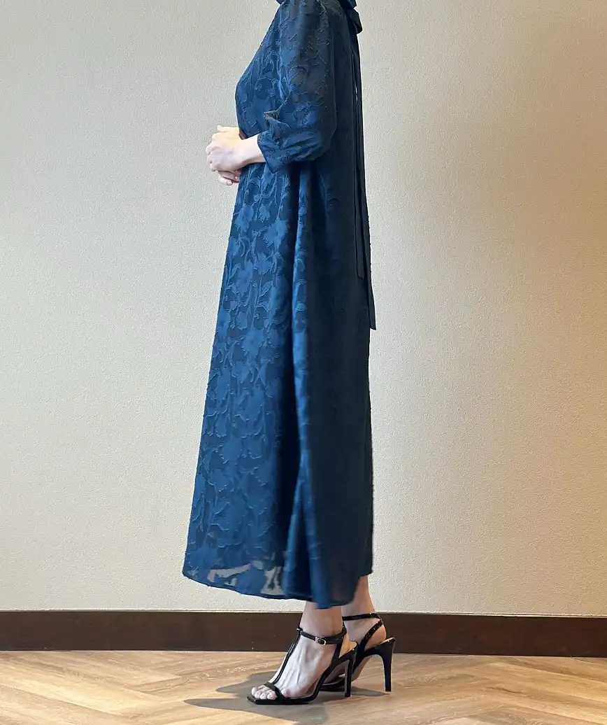 着用モデル：H157cm／着用サイズ：F／ヒール：10cm