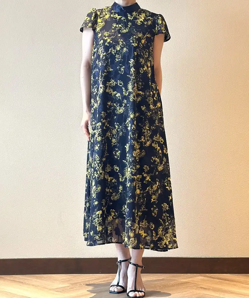 着用モデル：H157cm／着用サイズ：F／ヒール：10cm