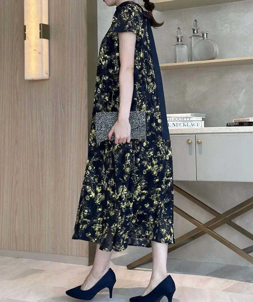 着用モデル：H164cm／着用サイズ：F／ヒール：7cm