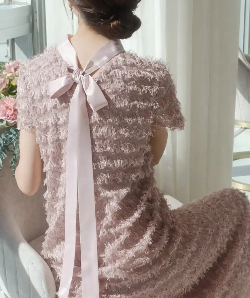 着用モデル：H164cm／着用サイズ：F