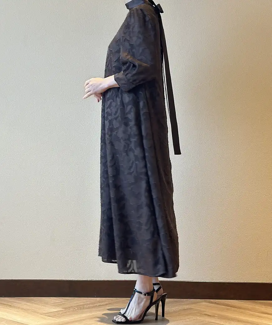 着用モデル：H157cm／着用サイズ：F／ヒール：10cm