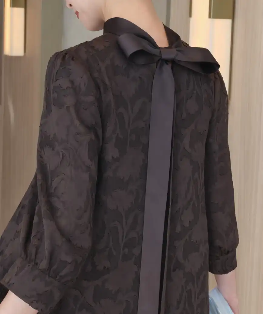 着用モデル：H164cm／着用サイズ：F